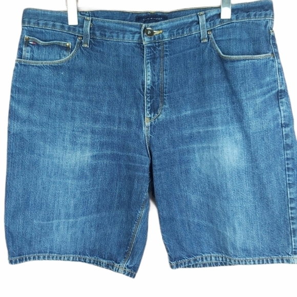 𝅺📣2/40$📣 Tommy Hilfiger jeans shorts bermuda - Picture 1 of 5